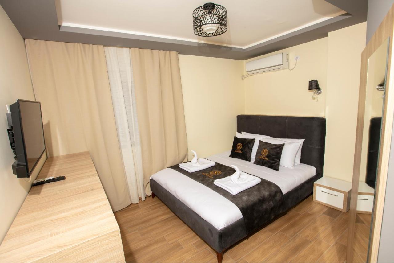 Hotel Sonoma Kosovo Polje Extérieur photo