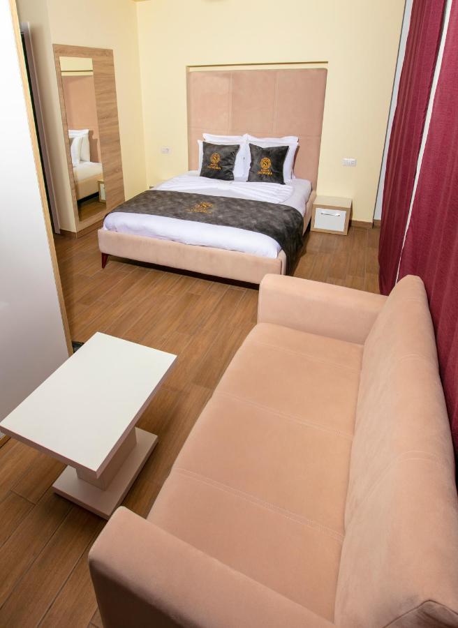 Hotel Sonoma Kosovo Polje Extérieur photo